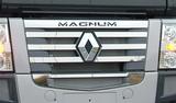 Listwy ozdobne ze stali nierdzewnej na grill (z napisem "MAGNUM"); Renault Magnum >08