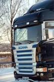 Osłona przeciwsłoneczna SCANIA 4/R -06/2013, kabina Topline, na 2 obrysy i 2 reflektory