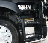 Pionowe nakładki między stopnie do Renault T 6 części L i P