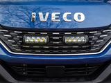 Zestaw dwóch lamp LED Lazer Triple-R 750 Std w grill z zestawem montażowym IVECO Daily 2019-2022, nr kat. 13GK-ID-1K