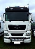 Osłona przeciwsłoneczna MAN TGX, kabina XLX/GX/GM; TGA, kabina XLX, na 2 lampy typu Jumbo, z kompletnym zestawem montażowym