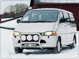 Osłona czołowa X-rack Toyota Hiace -06; dla 3 lamp  art.nr X900079