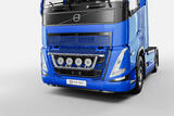 Rama dolna w zderzaku typu CLASSIC do Volvo FH 4 i FH 5 z wiązką, mocowanie na 4 lampy i zestawem montażowym