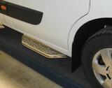 Stopień przednich drzwi RUNNING BORADS VAN TOUR Renault Master 10- / Opel Movano 10-