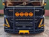 Zestaw pomarańczowych modułów świateł pozycyjnych LED do Volvo FH5 2021 -