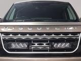 Zestaw dwóch lamp LED Lazer Triple-R 750 Std w grill z zestawem montażowym LAND ROVER Discovery 4 2014-2017
