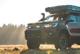Zestaw dwóch lamp LED Lazer Triple-R 750 Std w grill z zestawem montażowym TOYOTA Hilux 2017-2021