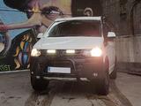 Zestaw dwóch lamp LED Lazer Triple-R 750 Std w grill z zestawem montażowym VW T5.1 2010-2016