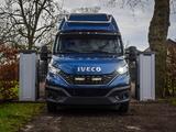 Zestaw dwóch lamp LED Lazer Triple-R 750 Elite w grill z zestawem montażowym IVECO Daily 2019-2022