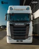 Osłona przeciwsłoneczna TruckKing "Classic" SCANIA NG S&R 2016- z zestawem montażowym, głębokość 35 cm - 5 wycięć na lampy obrysowe LEDSON Optoline NGR+