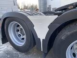 Osłona Y między nadkola VOLVO FH4/FH5