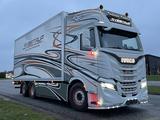 Podświetlany napis IVECO ze stali nierdzewnej białe zimne światło