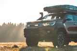 Zestaw dwóch lamp LED Lazer Triple-R 750 Std w grill z zestawem montażowym TOYOTA Hilux 2017-2021