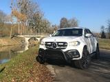 Zestaw dwóch lamp LED lazer Triple-R 750 Std w grill z zestawem montażowym MB X-Class 2017-