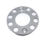 Osłona na felgę 22,5", malowana proszkowo na szaro, otwarty środek, mocowana na śruby, 10 otworów, PCD 335mm