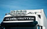 Rama dachowa spływająca do Volvo Globtrotter XL (L2H3) gładka