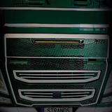Siberia Led Bar 32" STRANDS montowany w grill Volvo FH, światło pozycyjne białe/pomarańczowe