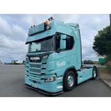 Osłona przeciwsłoneczna SCANIA S/R NG aluminium 40 cm wysokości na 4 lampy nowego typu Fox Parts łuk - Extra Low