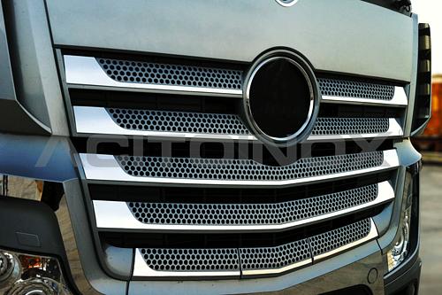 Listwy ozdobne na grill do Mercedesa Actros MP4 - zdjęcie 1