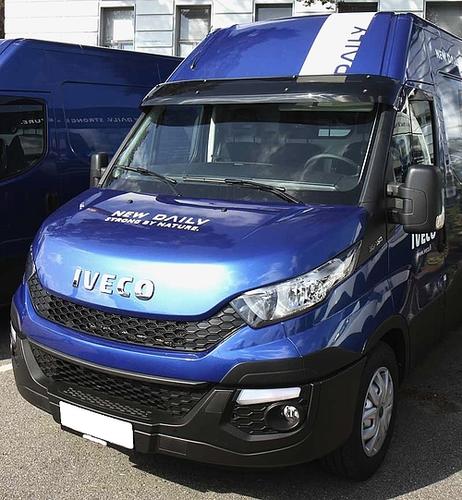 Osłona przeciwsłoneczna IVECO Daily 04/2014-, z zestawem montażowym - zdjęcie 1