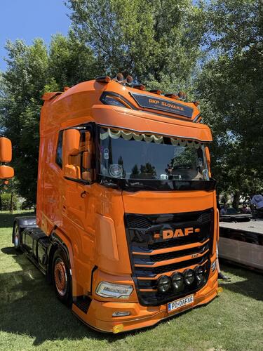 Osłona przeciwsłoneczna TruckKing DAF XG+, z zestawem montażowym, głębokość 37 cm - zdjęcie 1