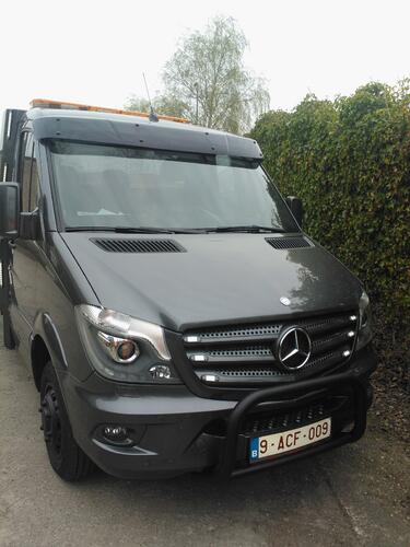 Osłona przeciwsłoneczna MB Sprinter 2006-2018 i 2018-; VW Crafter 2006-2016, z zestawem montażowym - zdjęcie 1