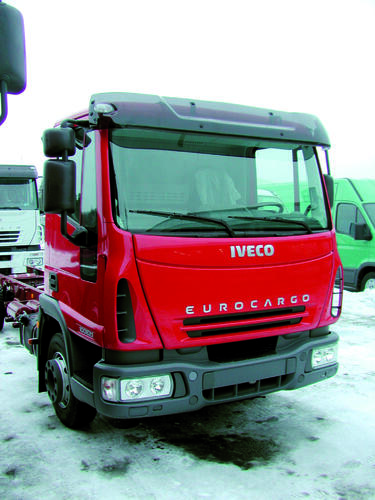 Osłona przeciwsłoneczna IVECO Eurocargo, kabina standard/wysoka 05/2003- - zdjęcie 1
