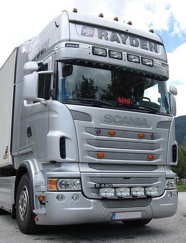 Osłona przeciwsłoneczna SCANIA 4/R -06/2013, kabina Topline, na 2 obrysy i 4 reflektory, głęboka - zdjęcie 1