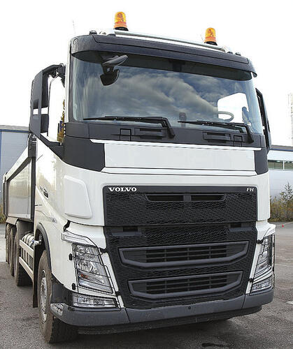 Tablica reklamowa na przedni grill VOLVO FH4 - zdjęcie 1