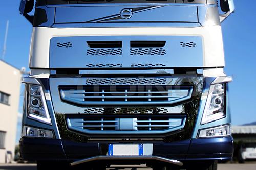 Ozdobne wykończenie maskownicy grilla do Volvo FH4 - zdjęcie 1
