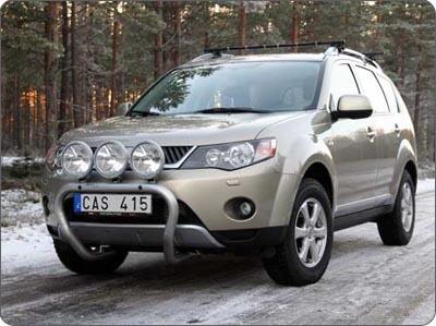 Osłona czołowa X-rack Mitsubishi Outlander 08-09; dla 3 lamp - zdjęcie 1