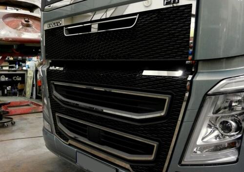 Listwy ozdobne na grill Volvo FH4 Glob/Glob - zdjęcie 1