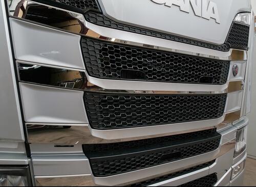 Długie listwy ozdobne na wloty powietrza Scania S i R (2017-) - zdjęcie 1