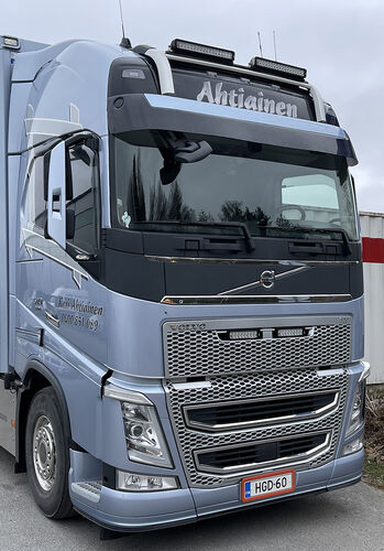 Osłona przeciwsłoneczna VOLVO FH4/FH5/FM4 2020-/FH AERO, z zestawem montażowym, głęboka - zdjęcie 1