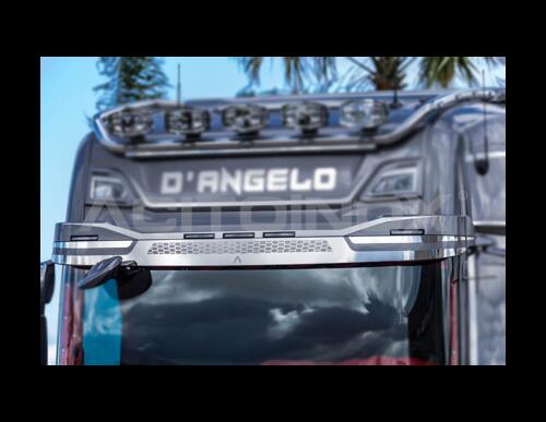 Ozdobna nakładka ze stali nierdzewnej na osłonę przeciwsłoneczną Scania NG - zdjęcie 1