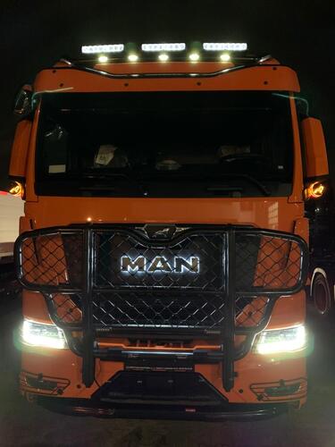 Podświetlany napis MAN TGX/TGS 2020  ze stali nierdzewnej białe zimne światło - zdjęcie 1