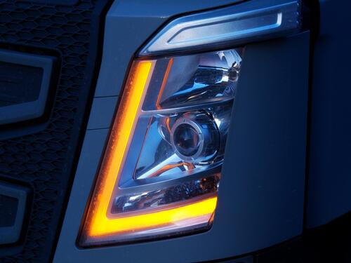 Zestaw pomarańczowych modułów świateł pozycyjnych LED do Volvo FH (2015-2020) - zdjęcie 1