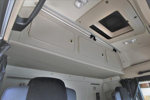Szafka trzydrzwiowa na tył kabiny MB Actros MP4 MP5 Stream Space 2300 (beige brown) - zdjęcie 1