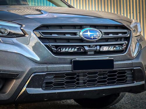 Zestaw dwóch lamp LED Lazer Linear-6 Std w grill z zestawem montażowym SUBARU Outback 2020- - zdjęcie 1