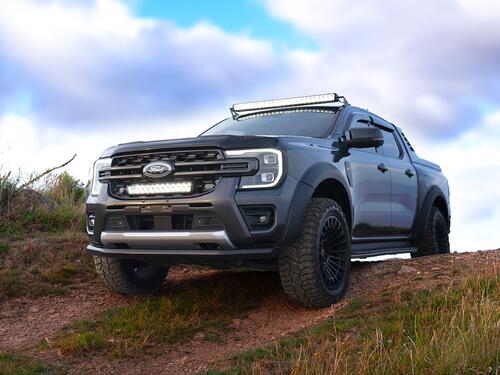 Lampa LED Lazer Triple-R 125- Elite+ w grill z zestawem montażowym FORD Ranger Wildtrak 2023- - zdjęcie 1