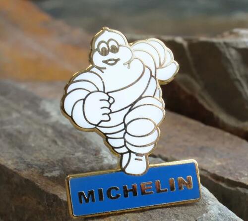 Przypinka Michelin (metalowa) - zdjęcie 1
