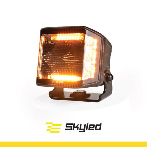 Lampa robocza SKYLED DARK ILLUSION FLASH QF70F ze światłem ostrzegawczym oraz doświetleniem bocznym 10-30V, 70W, 2194 Lm (światło rozproszone) R10/R23/R65 - zdjęcie 1