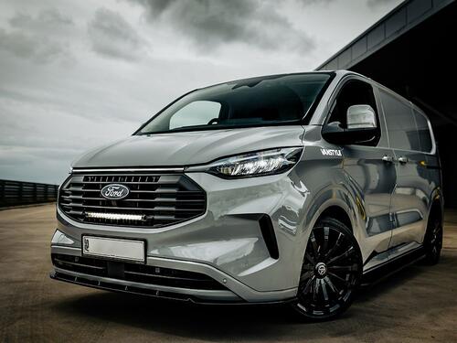 Zestaw z lampą Lazer Glide w grill FORD Transit Custom 2024 - zdjęcie 1
