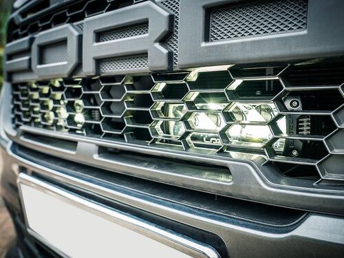 Zestaw montażowy dwóch lamp Lazer Triple-R 750 do zderzaka FORD TRANSIT CUSTOM TRAIL (2018-2023) - zdjęcie 1