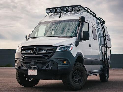 Zestaw dwóch lamp LED Lazer Triple-R 750 Beacon w grill z zestawem montażowym MB Sprinter 2018- - zdjęcie 1