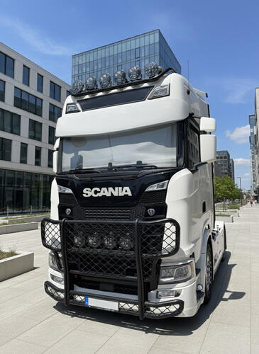 Osłona przeciwsłoneczna TruckKing SCANIA NG S&R 2016-, z zestawem montażowym, bez obrysów, głębokość 39 cm Radius - zdjęcie 1
