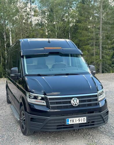 Osłona przeciwsłoneczna VW Crafter 2017-; MAN TGE 2017-, z wycięciami na czujniki, z ledbarem Strands Nuuk D-Line 20