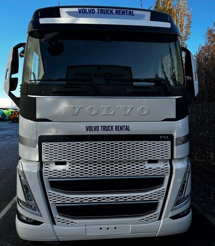 Tablica reklamowa na przedni grill VOLVO FH5 2024-, z logo - zdjęcie 1