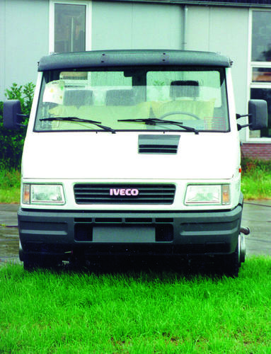 Osłona przeciwsłoneczna IVECO Daily, kabina standard -1998, z zestawem montażowym, nr kat. 1450342222 - zdjęcie 1