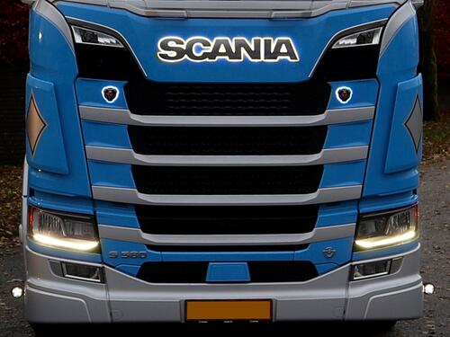 Zestaw modułów LED (kolor biały ciepły) świateł DRL do reflektorów SCANIA R/S 2016- - zdjęcie 1